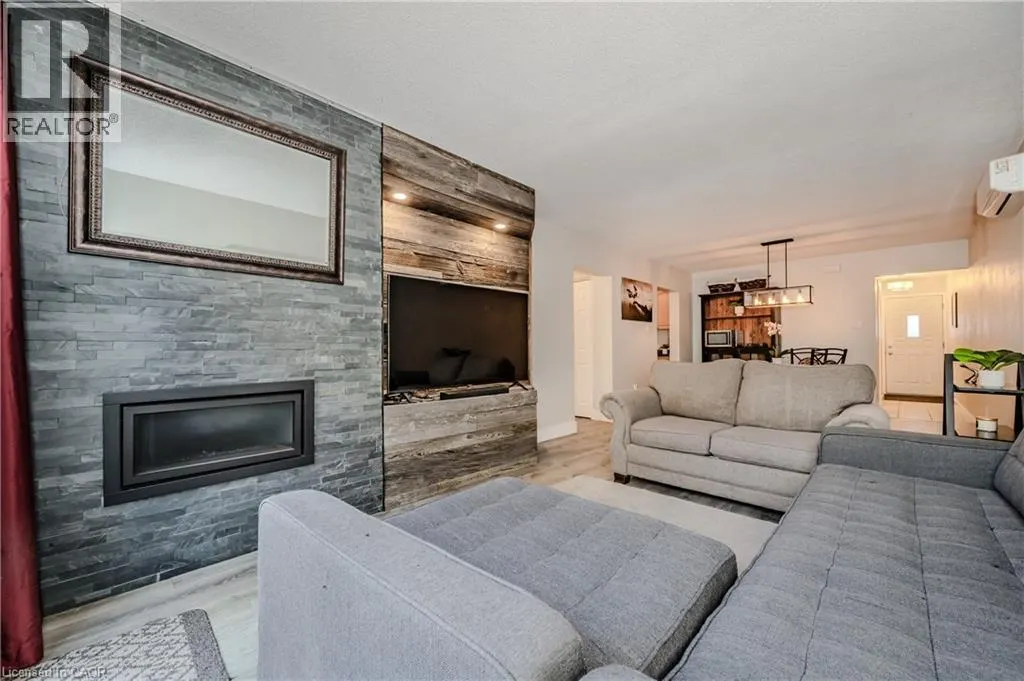 337 KINGSWOOD Drive Unit# 12, #12