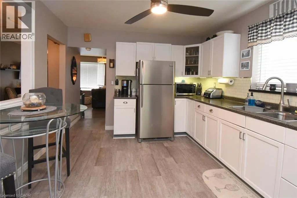 8 EAST 31ST Street