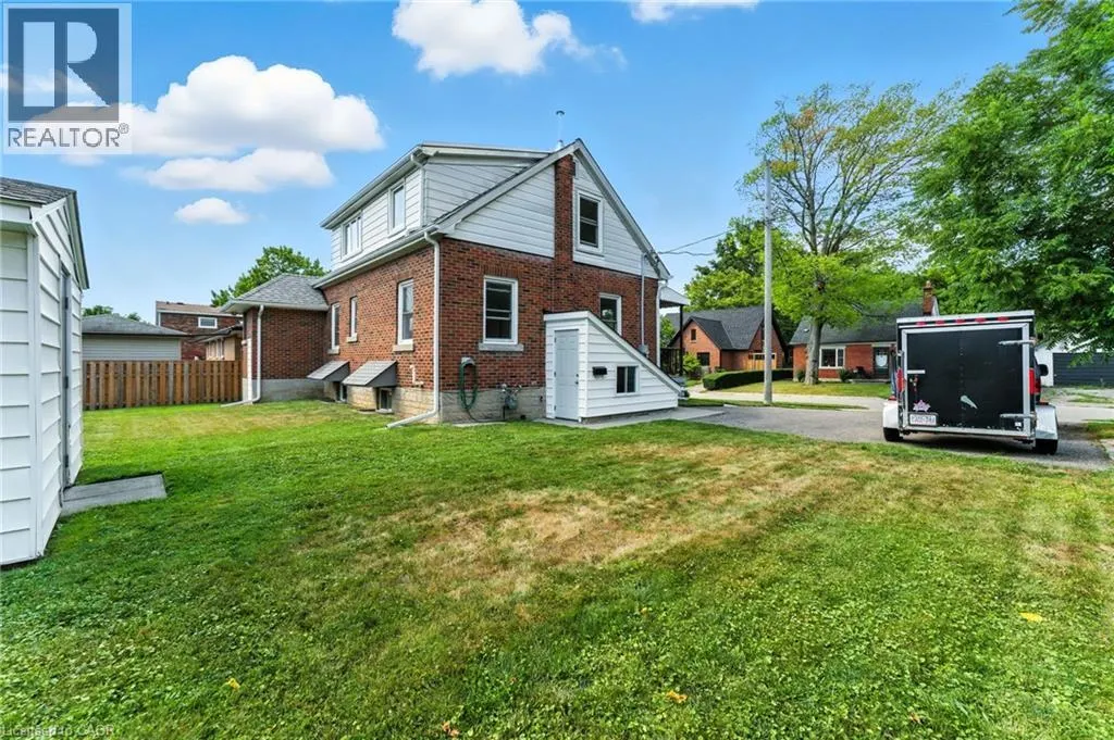 117 POLLOCK Avenue