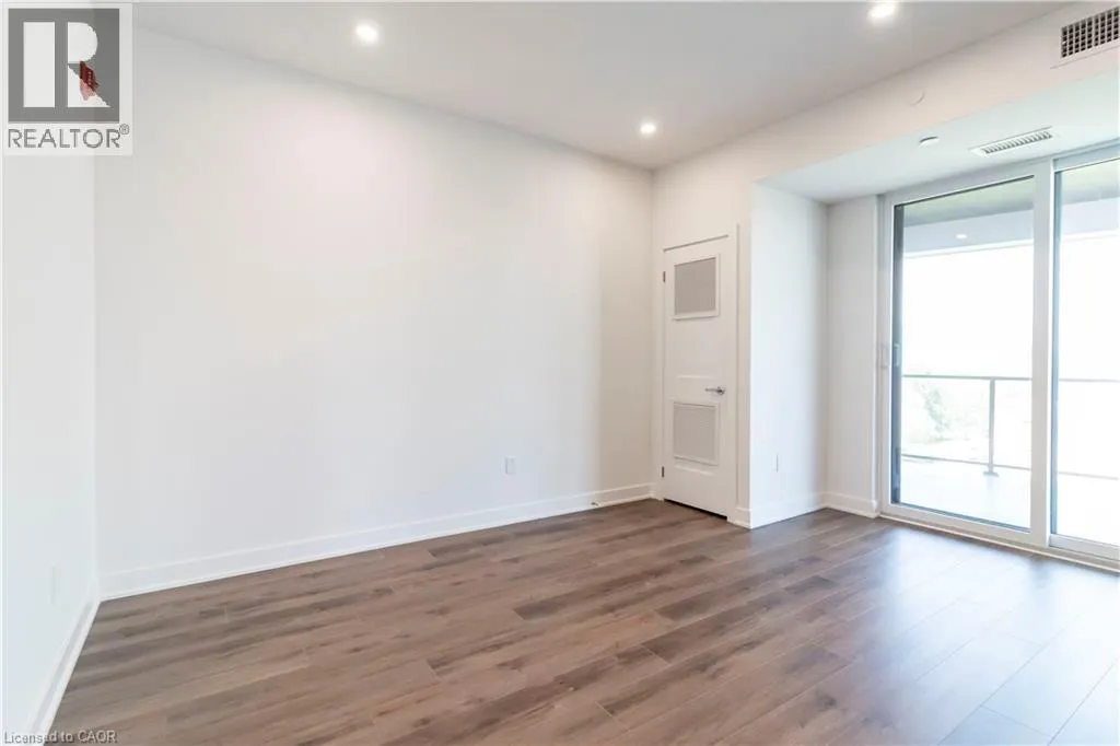 312 ERB Street W Unit# 402, #402