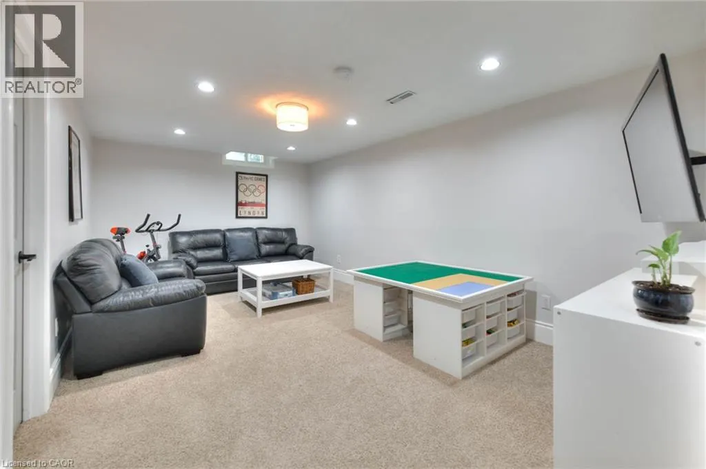 108 BRANTWOOD PARK Road