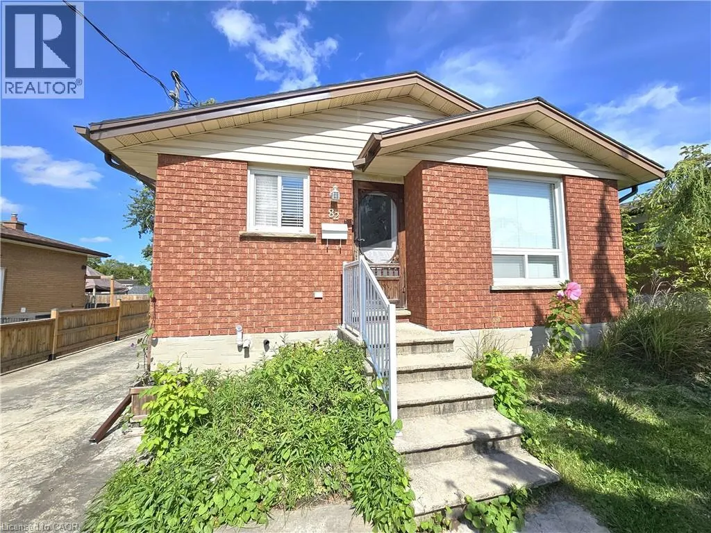 82 ELMWOOD Avenue