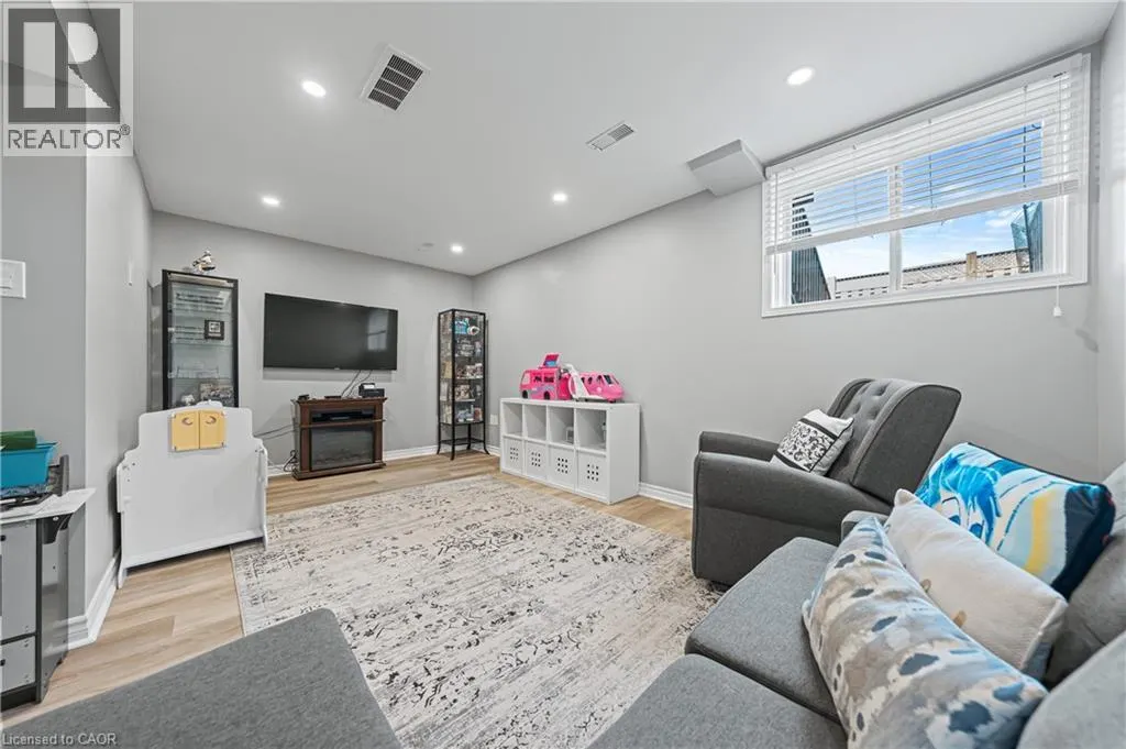 59 WESTMINISTER Crescent