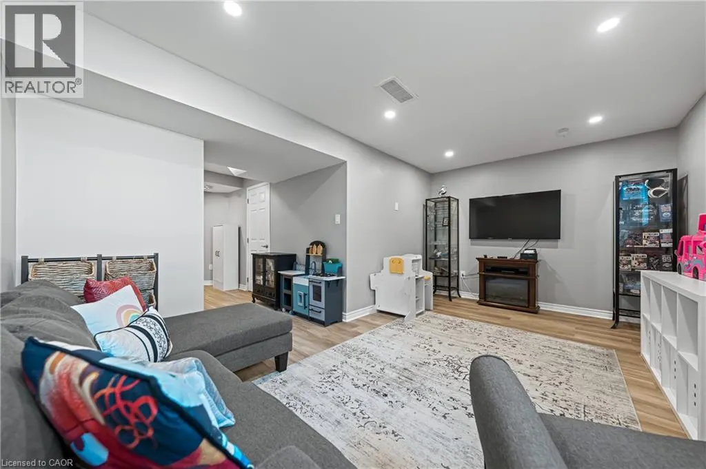 59 WESTMINISTER Crescent