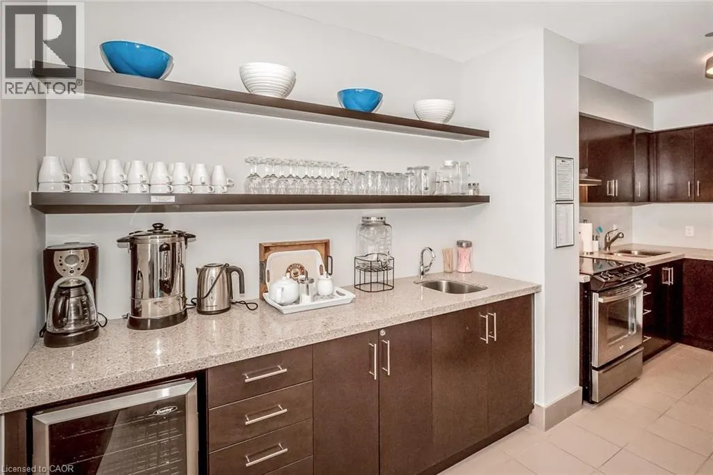 144 PARK Street Unit# 609, #609
