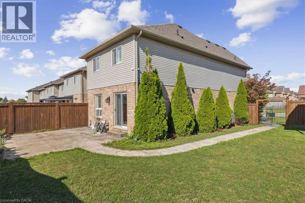 42 MEADOW WOOD Crescent