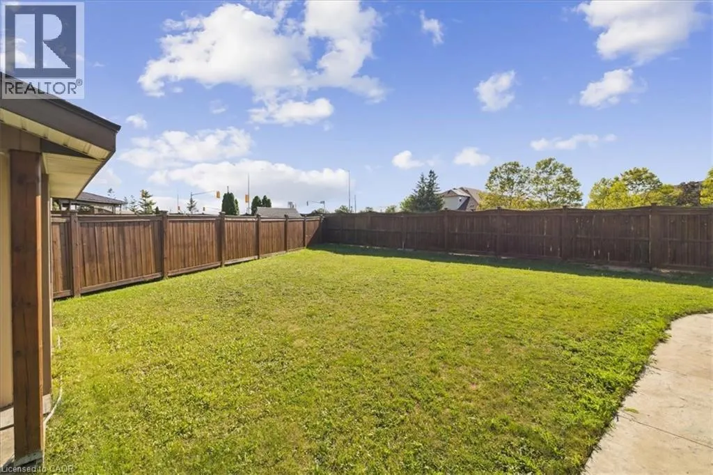 42 MEADOW WOOD Crescent