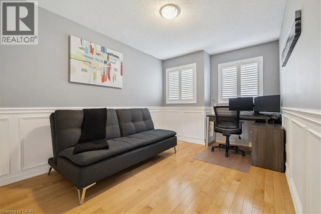 42 MEADOW WOOD Crescent