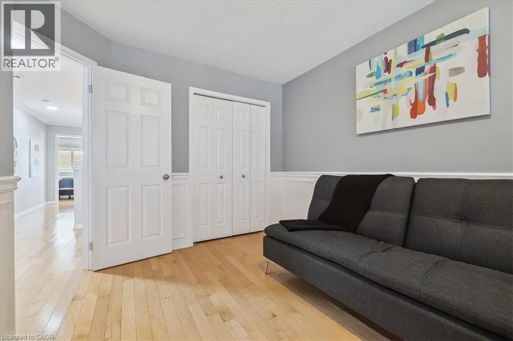 42 MEADOW WOOD Crescent