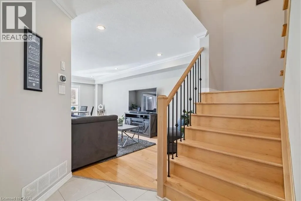 42 MEADOW WOOD Crescent