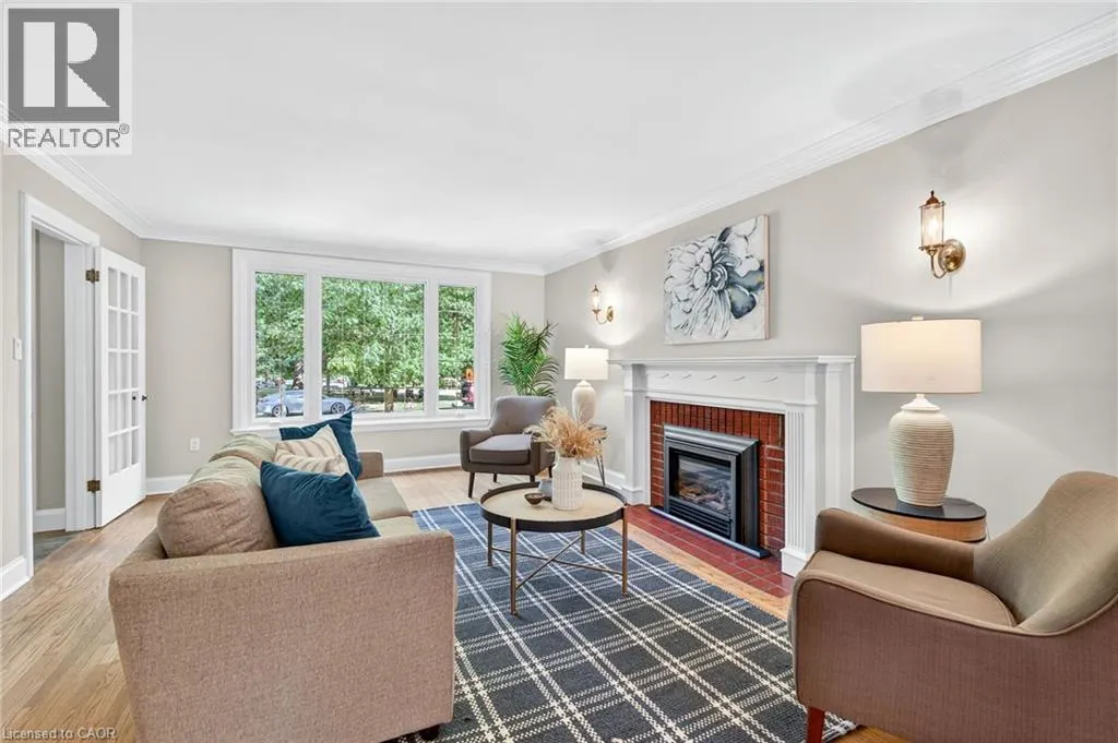 16 PARKVIEW Row