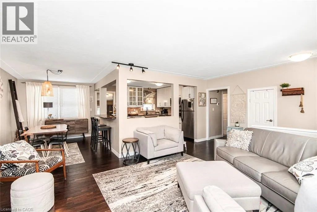 8 CRAIG Boulevard