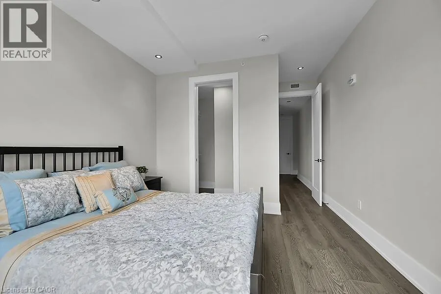 181 JAMES Street N Unit# 804, #804