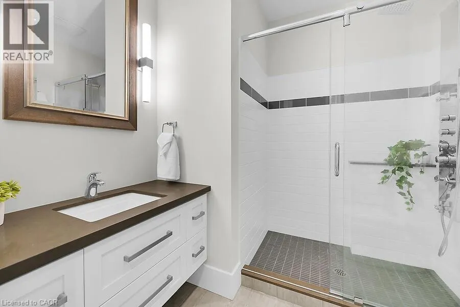 181 JAMES Street N Unit# 804, #804