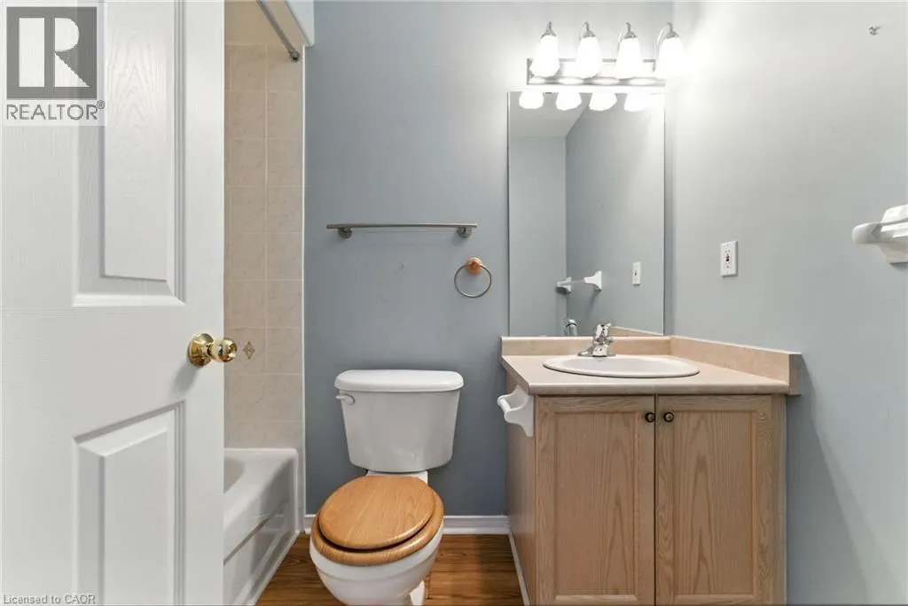 40 WESLEYAN Court Unit# 6, #6