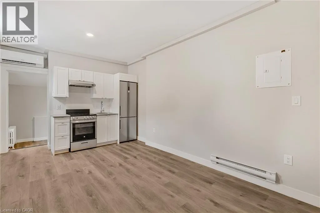 82 WELLAND Avenue Unit# 5, #5