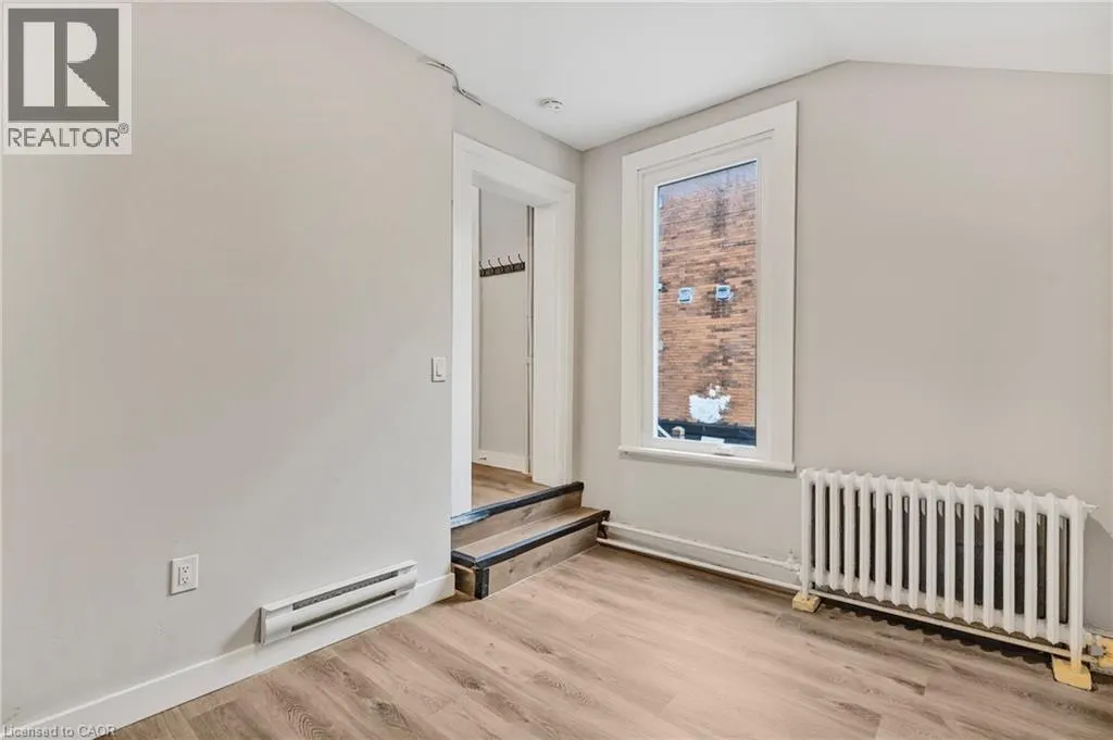 82 WELLAND Avenue Unit# 5, #5