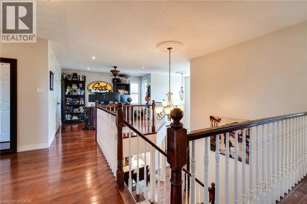 274 SPRINGVALLEY Crescent