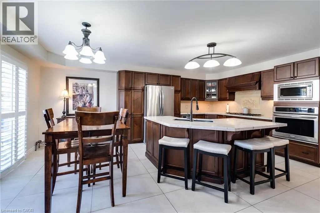 274 SPRINGVALLEY Crescent