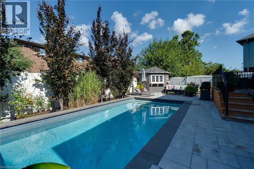 274 SPRINGVALLEY Crescent