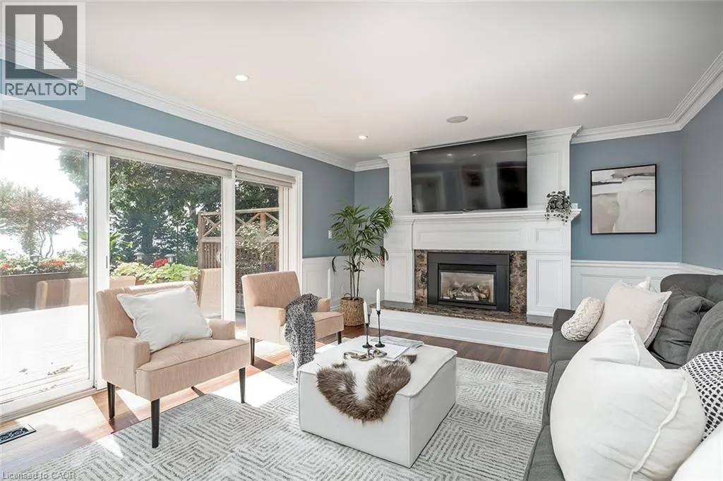2428 LAKESHORE Road