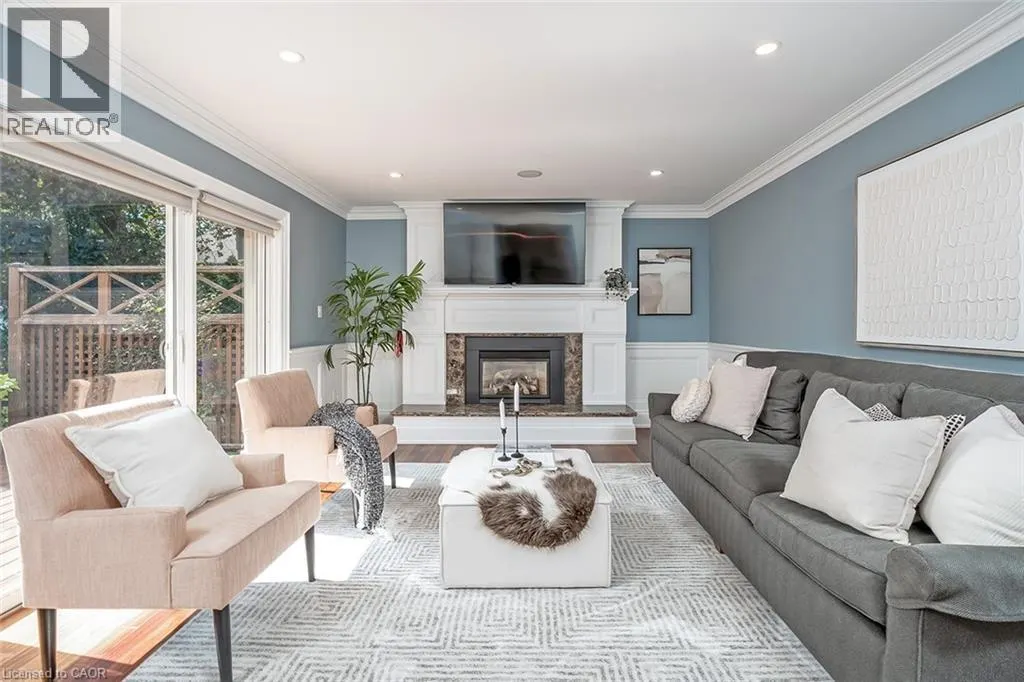 2428 LAKESHORE Road