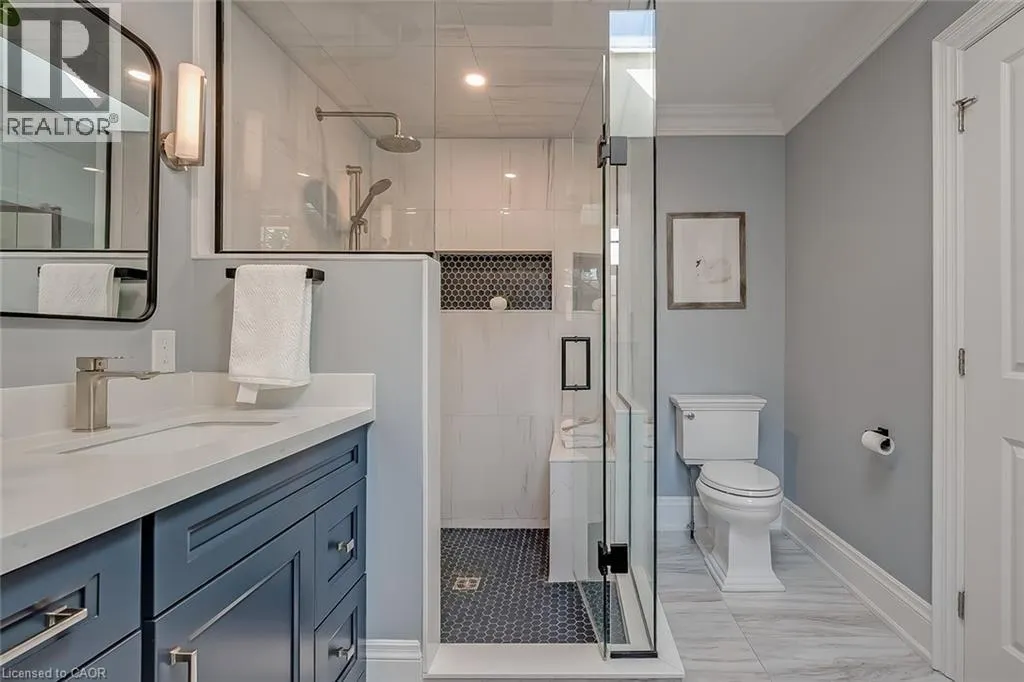 2428 LAKESHORE Road
