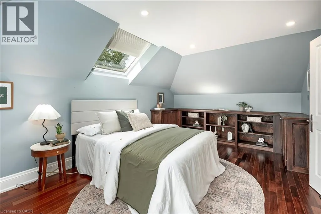 2428 LAKESHORE Road