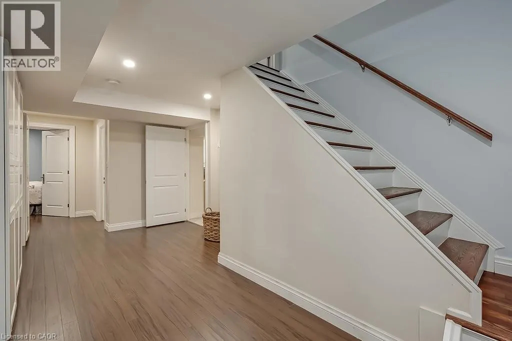 2428 LAKESHORE Road