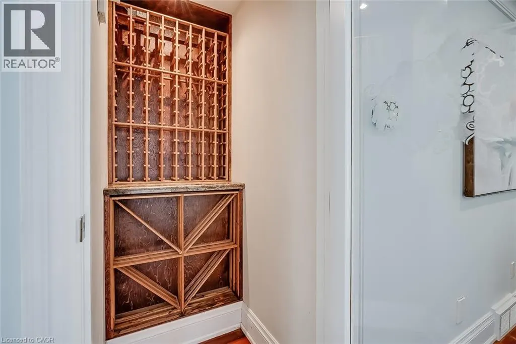 2428 LAKESHORE Road