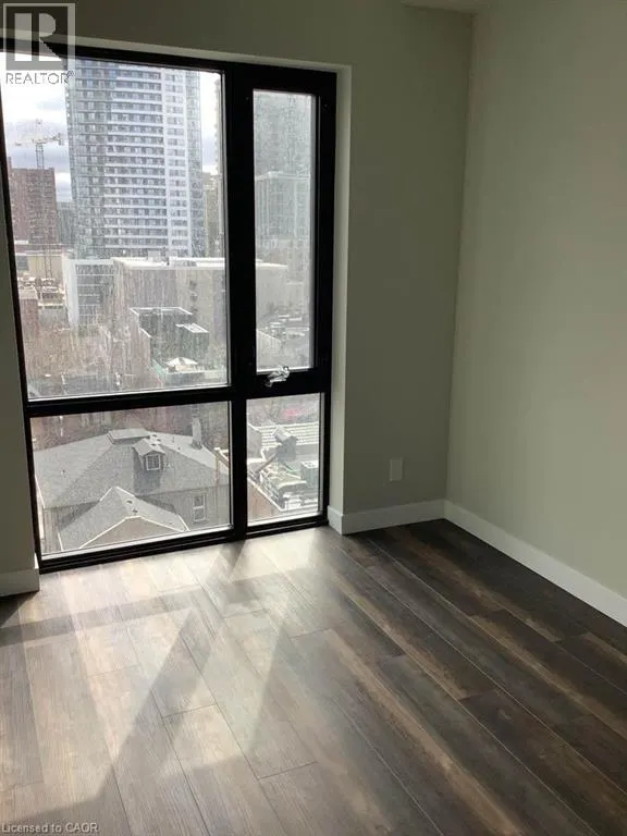 15 QUEEN Street S Unit# 714, #714