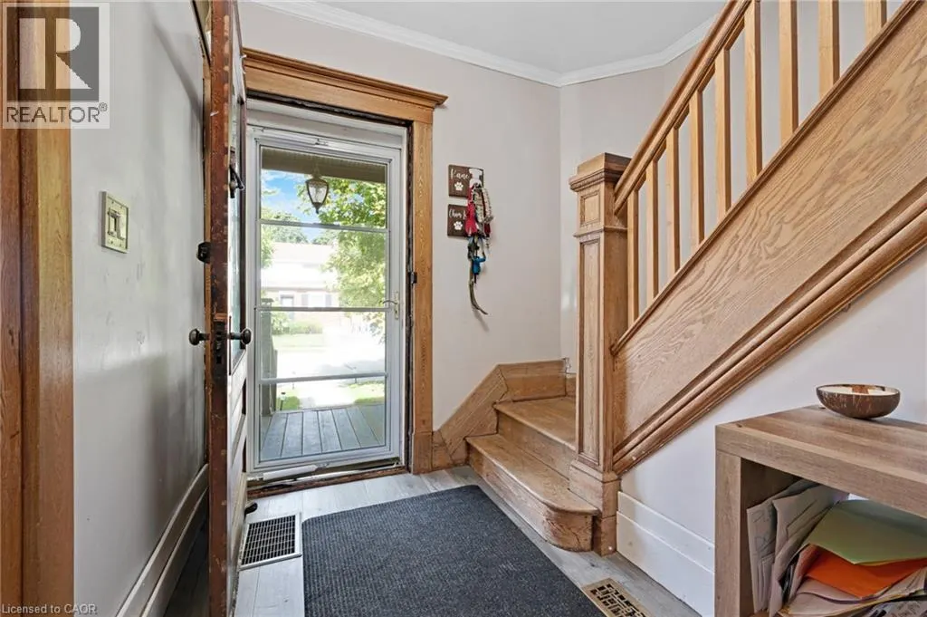 540 VINE Street