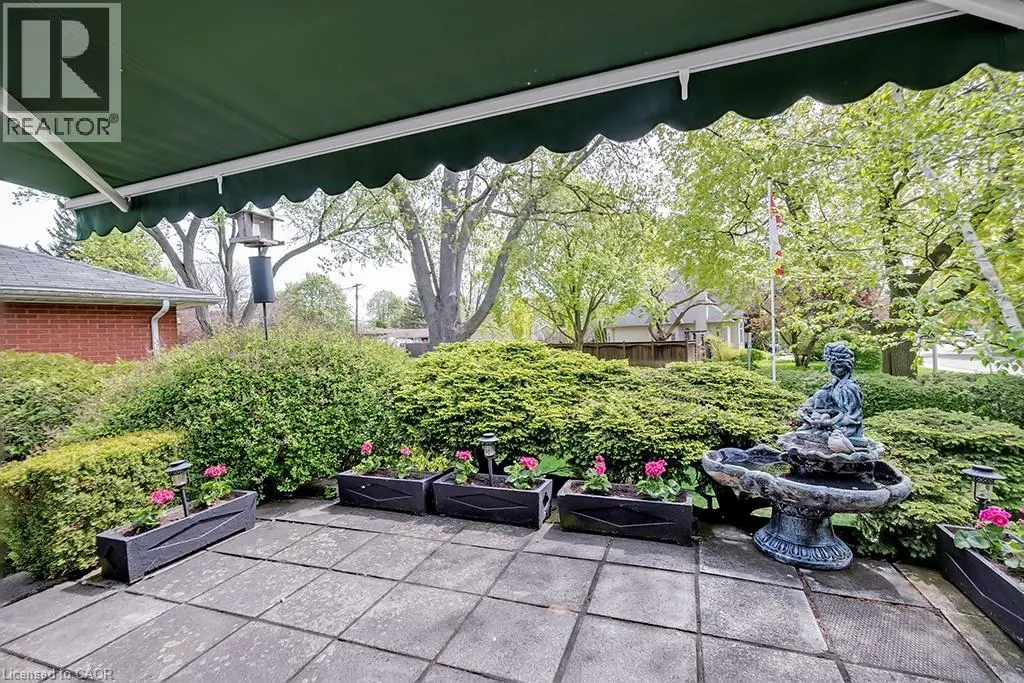 327 STRATHCONA Drive
