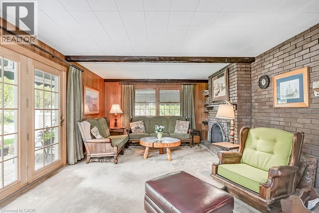 327 STRATHCONA Drive