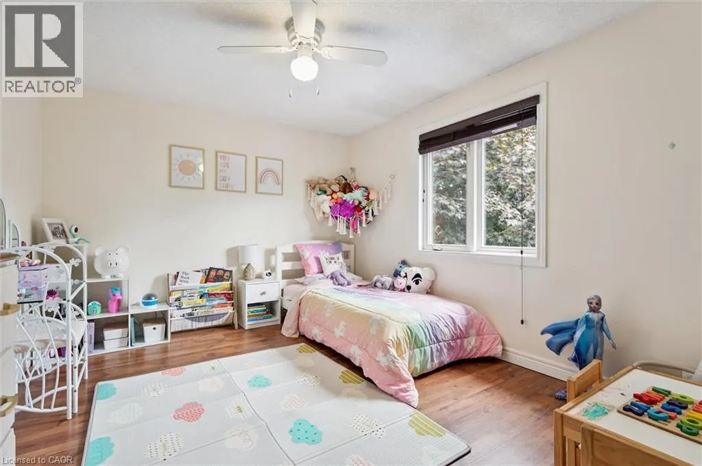 18 PEARWOOD Court
