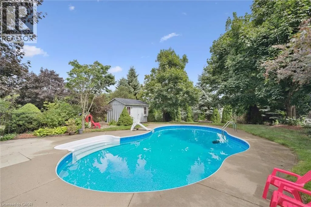 18 PEARWOOD Court