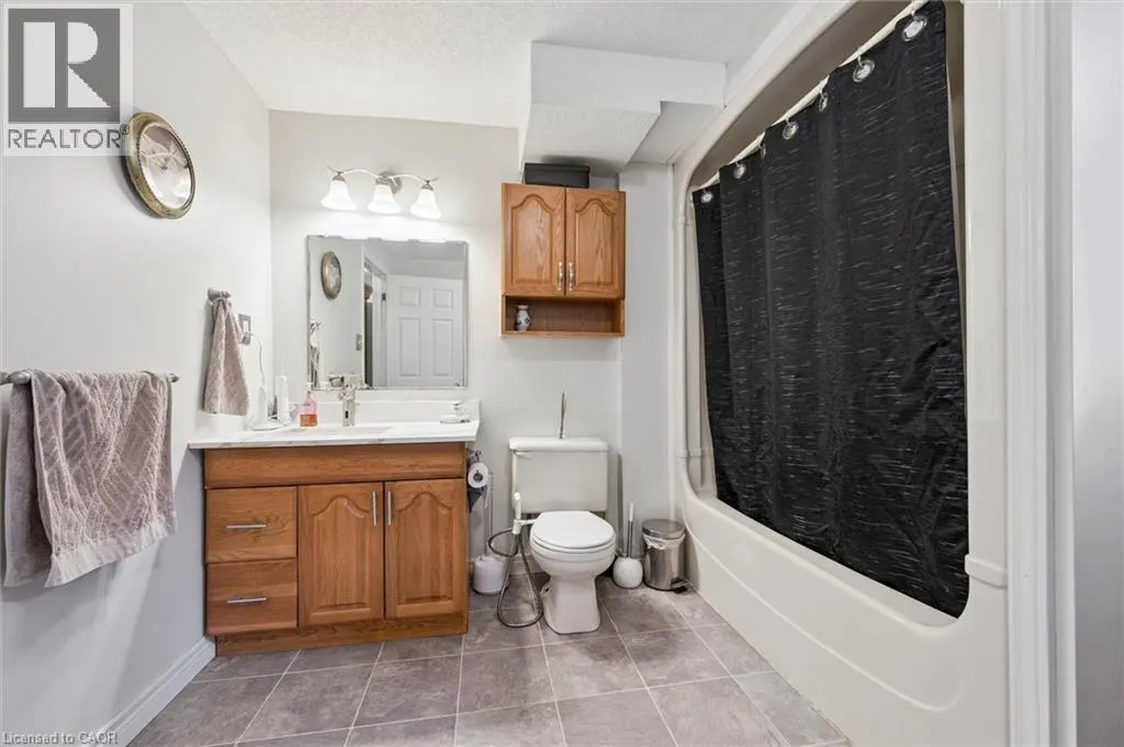 18 PEARWOOD Court