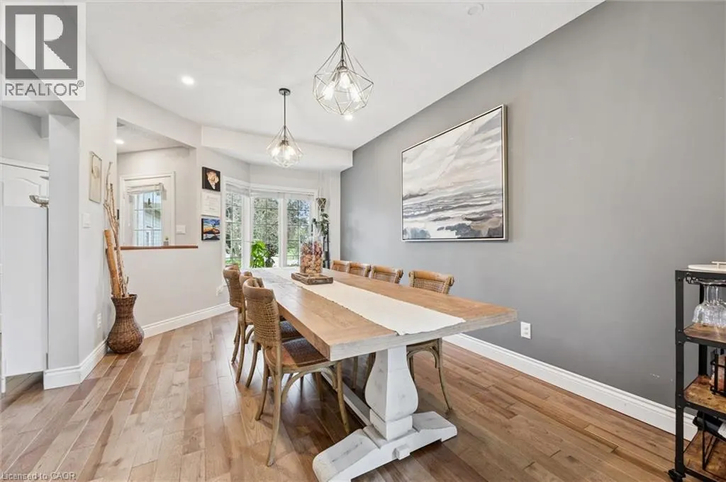 18 PEARWOOD Court