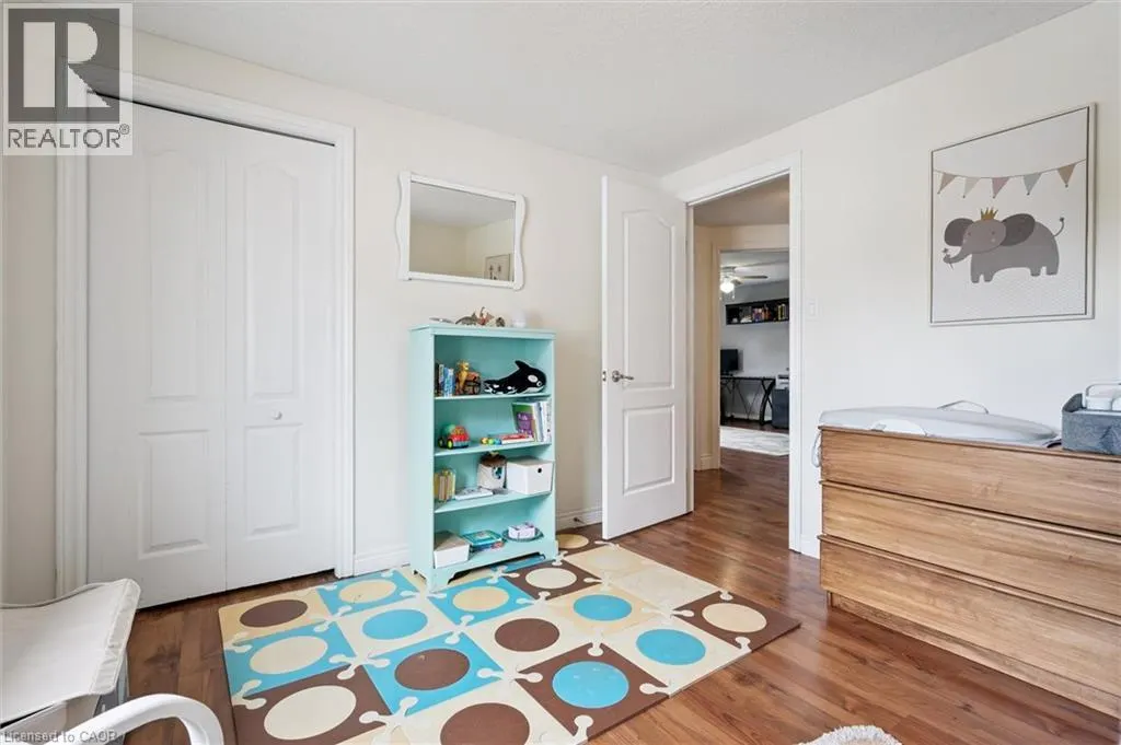 18 PEARWOOD Court