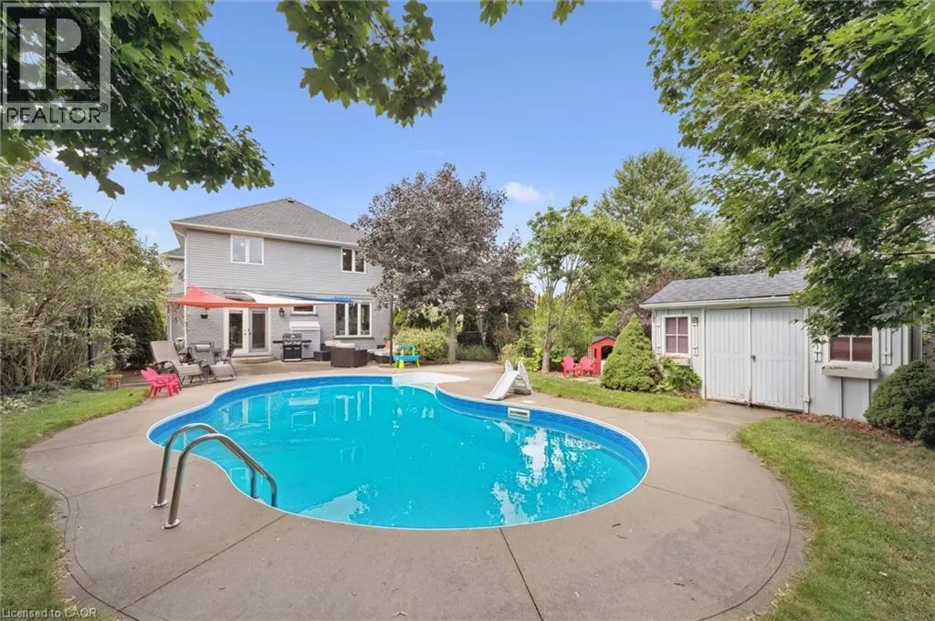 18 PEARWOOD Court