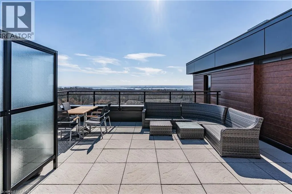 30 HAMILTON Street S Unit# 703, #703