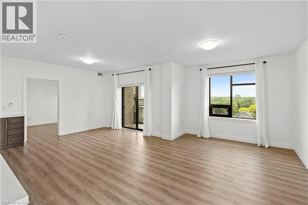 30 HAMILTON Street S Unit# 703, #703