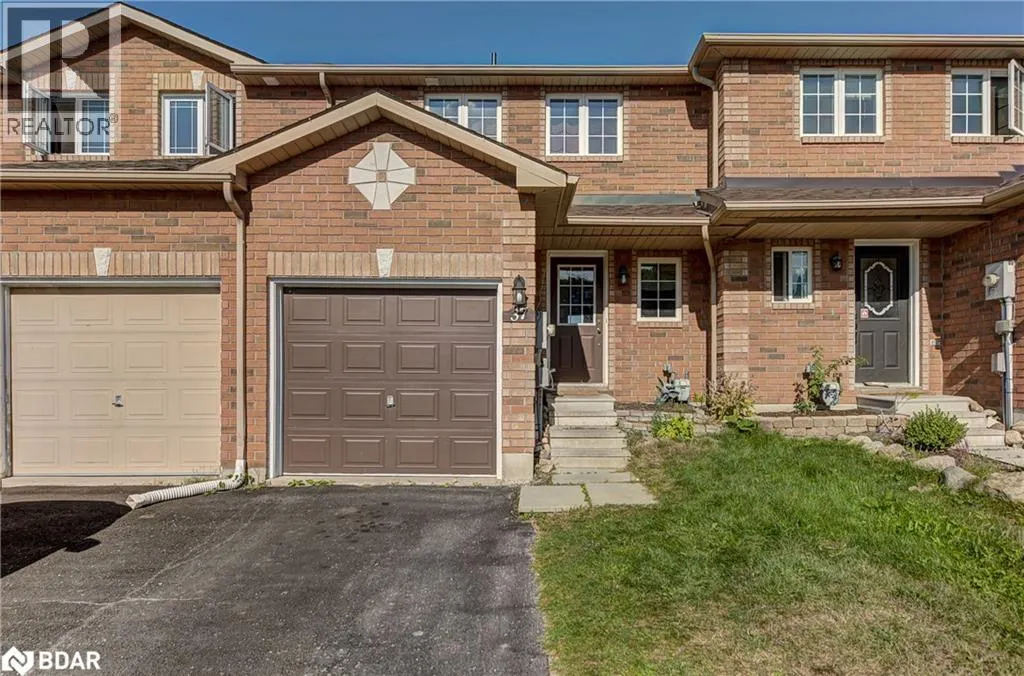 37 GOODWIN Drive
