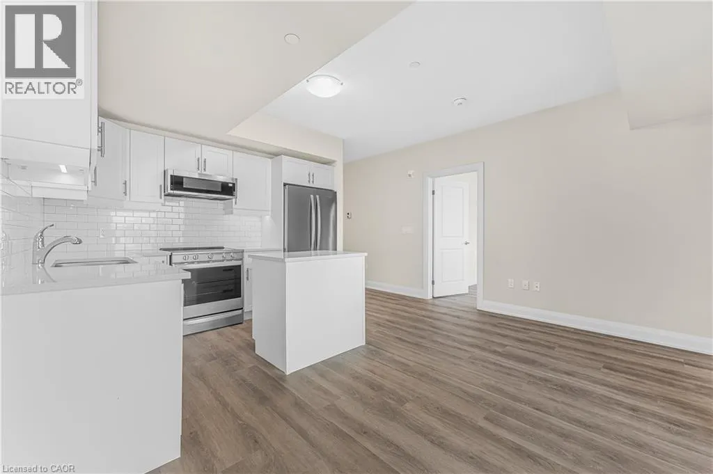 118 SUMMERSIDES Boulevard Unit# 114, #114
