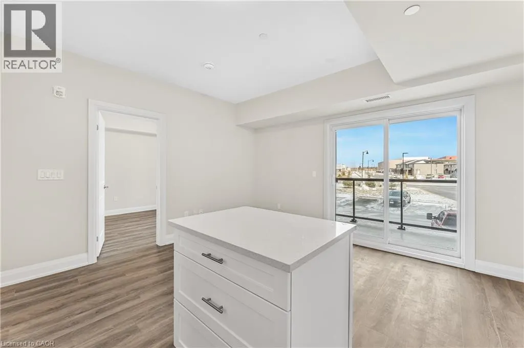118 SUMMERSIDES Boulevard Unit# 114, #114
