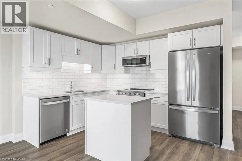 118 SUMMERSIDES Boulevard Unit# 114, #114