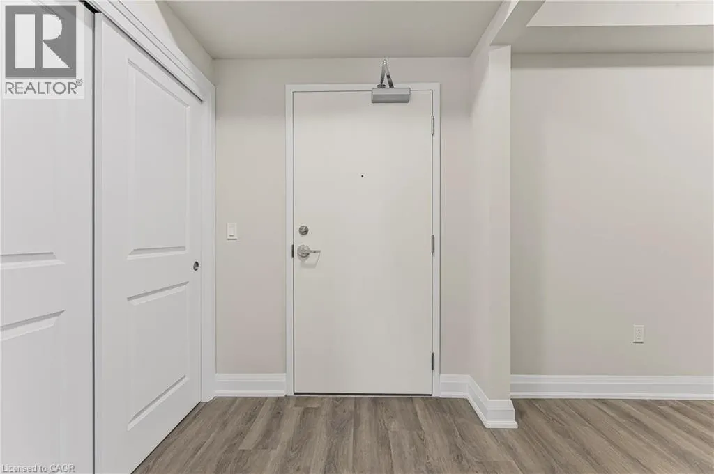 118 SUMMERSIDES Boulevard Unit# 114, #114