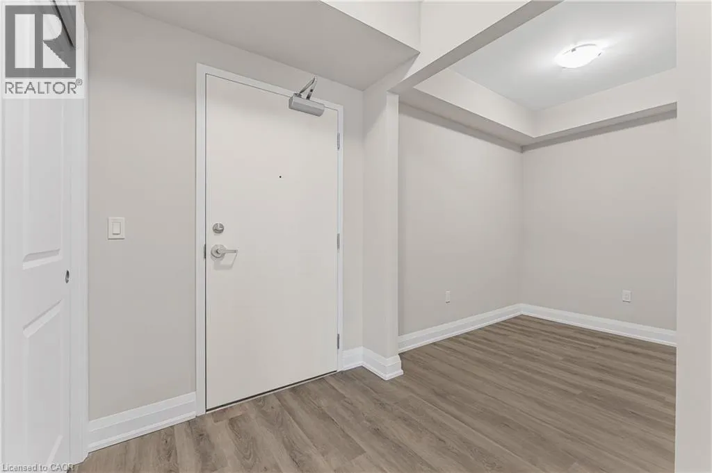 118 SUMMERSIDES Boulevard Unit# 114, #114
