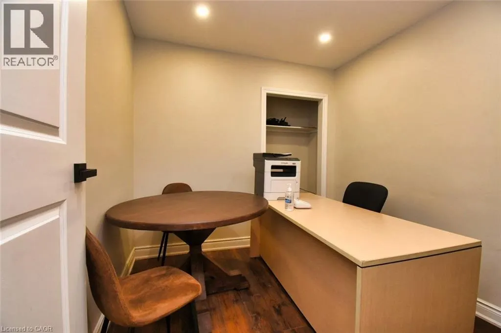 242 JAMES Street S Unit# 1, #1