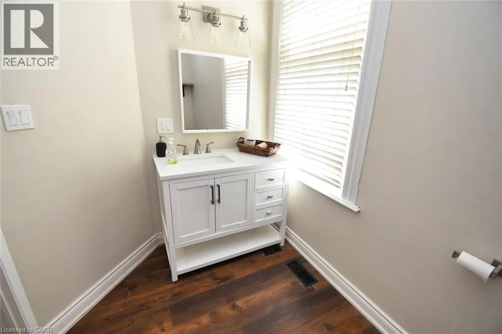 242 JAMES Street S Unit# 1, #1